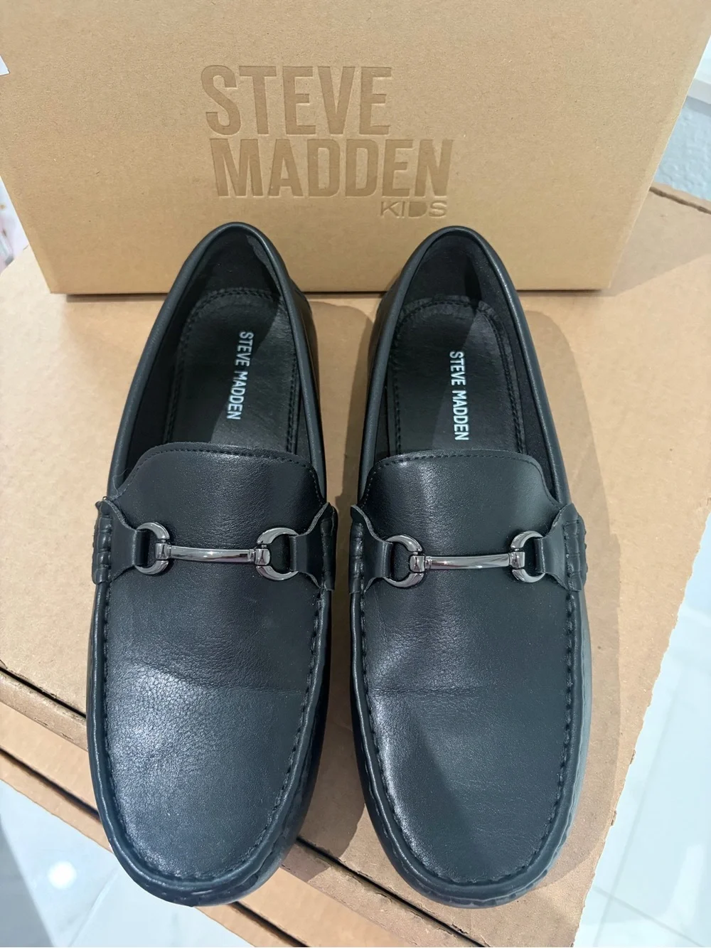 Steve Madden Black Leather Bit-Detail Slip-On Loafers